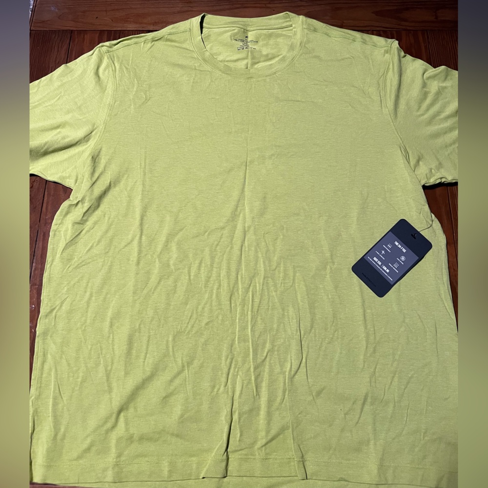 BRAND NEW Fabletics Men’s T shirt